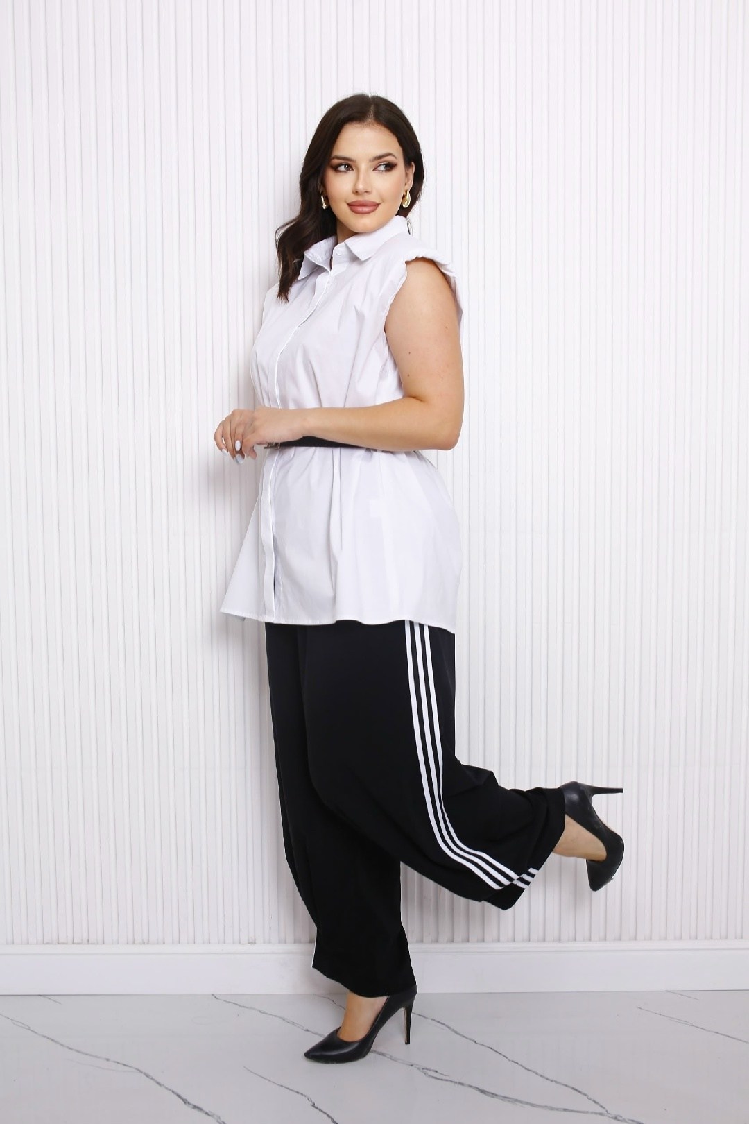 блуза удлиненная,белый брючный костюм,брючный комплект,женский брючный костюм,брюки свободного кроя