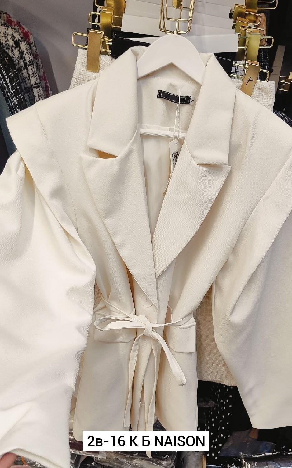 пиджак оверсайз трендовый с объемными рукавами 4free цвет светло-розовый,пиджак оверсайз трендовый с объемными рукавами bmd style цвет розовый персик,пиджак оверсайз трендовый с объемными рукавами 4fr