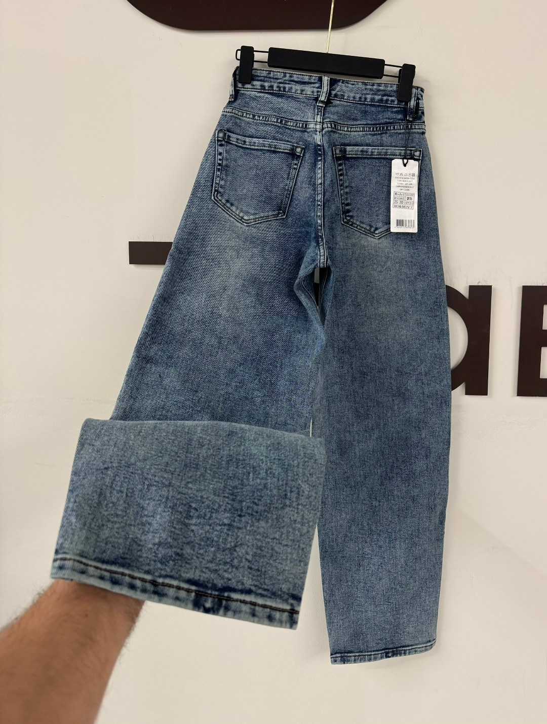 женские джинсы,стильные джинсы,джинсы,широкие джинсы,джинсы прямые