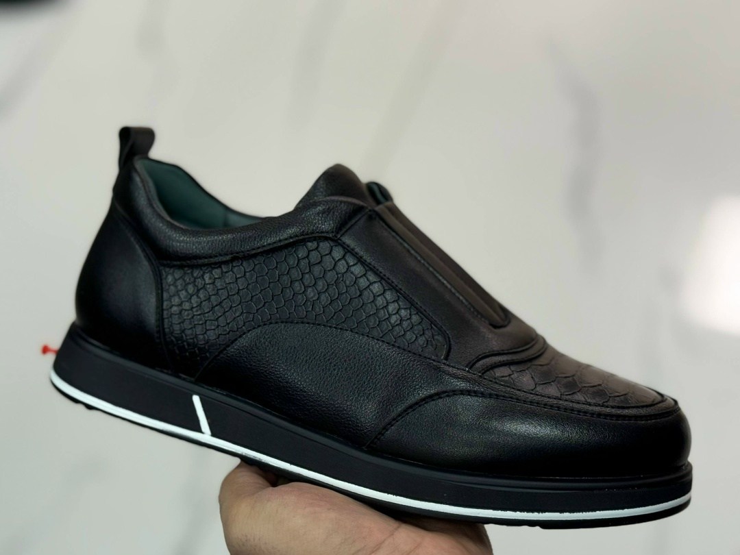 ,кожаные кроссовки мужские,кроссовка мужской,мужская ,мужские кроссовки из натуральной кожи