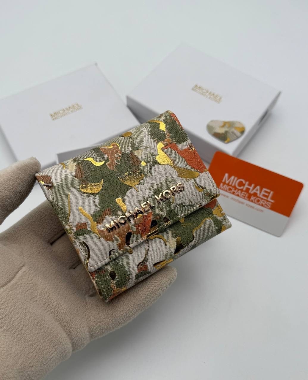 брендовый кошелек michael kors,кошелёк michael kors,обложка для паспорта michael kors,брендовая обложка на паспорт michael kors,бумажник michael kors