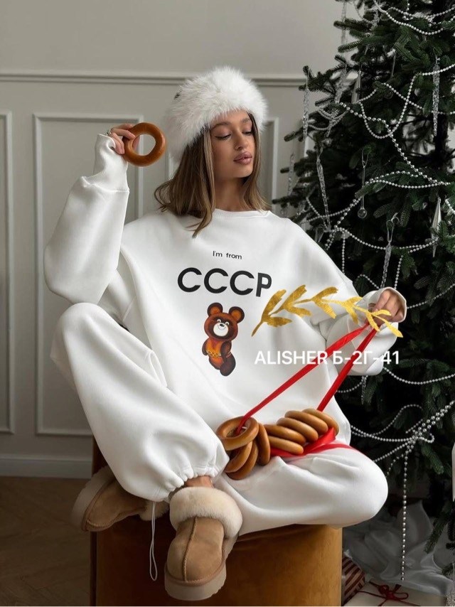 свитшот оверсайз бордовый с принтом old money assertive,женский свитшот оверсайз,свитшот оверсайз красный с принтом old money assertive,свитшот женский,cвитшот оверсайз