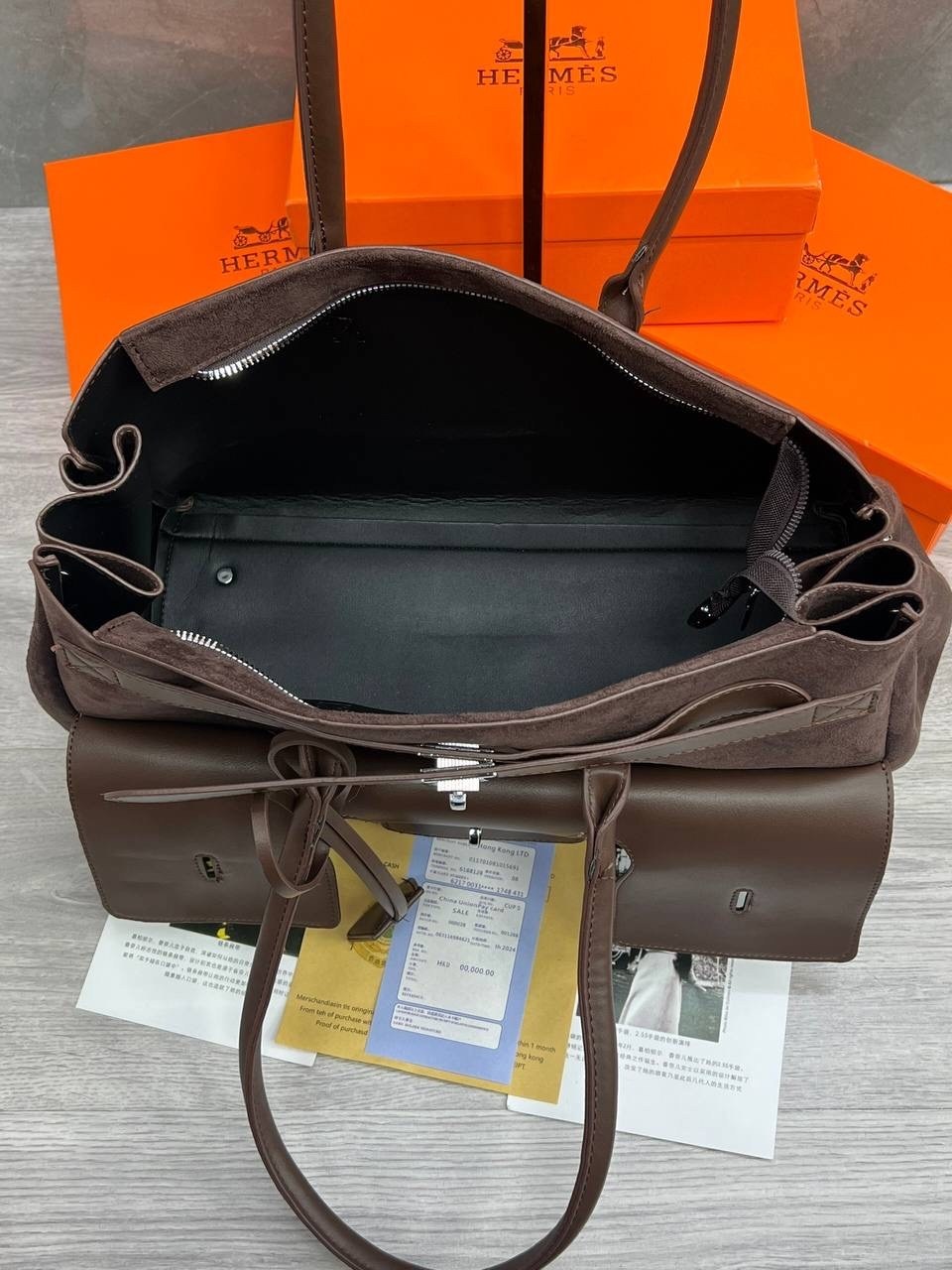 сумка balenciaga bel air женская замшевая vera pelle,сумка из натуральной кожи balenciaga женская,сумка hermes birkin 35-28 см из натуральной замши,женская замшевая сумка balenciaga коричневая с кожан