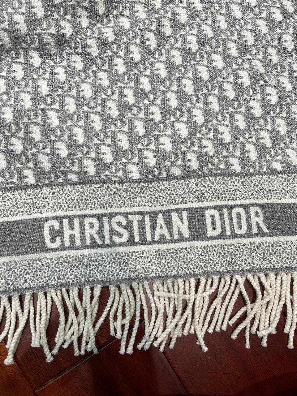 палантин диор оригинал,шарф dior,шарф диор,палантин диор кашемир,палантин christian dior