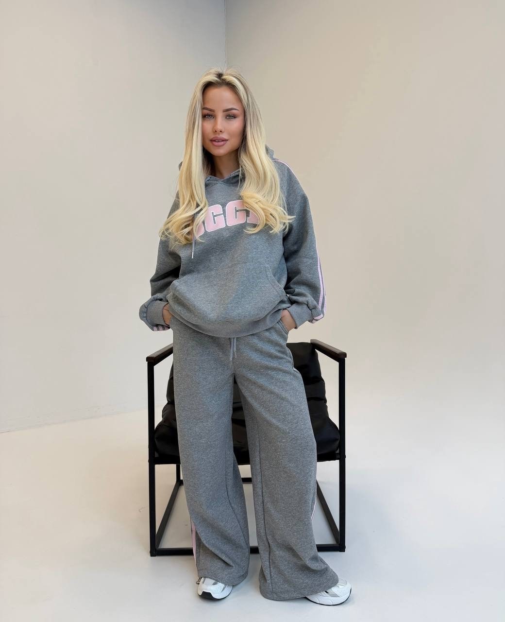 трикотажные костюмы,костюм спортивный женский,спортивный костюм,костюм с лампасами,женские костюмы