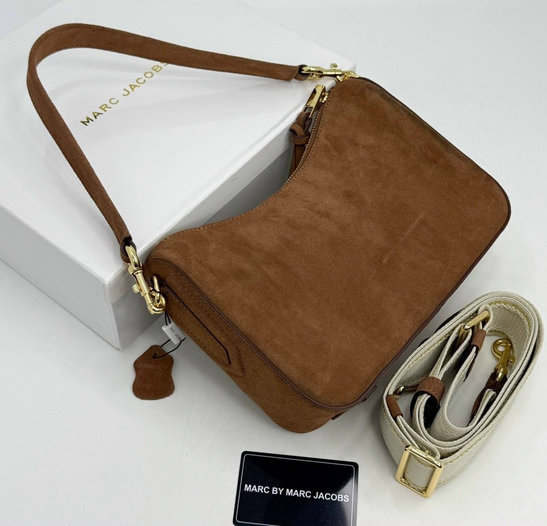 сумка marc jacobs 25-16 см натуральная замша,женская сумка marc jacobs из натуральной замши,сумка marc jacobs из замши,сумка из натуральной замши marc jacobs,сумка хобо через плечо бордовая замшевая