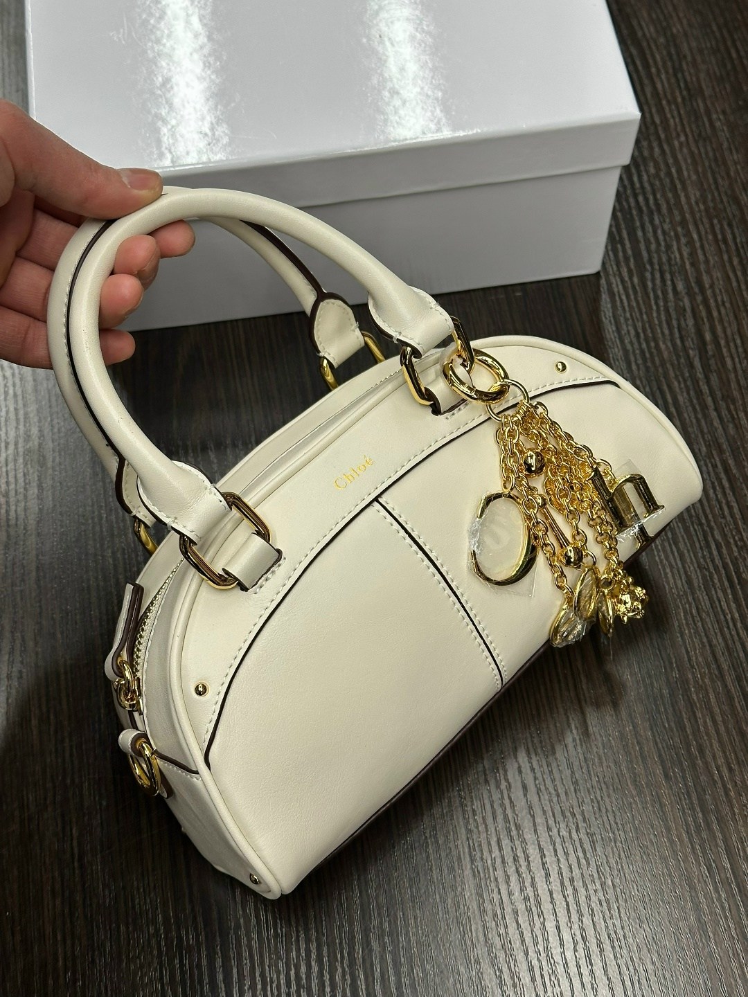 сумка miu miu,сумка,сумка miu miu коричневый,сумка женская miu miu,модная сумка