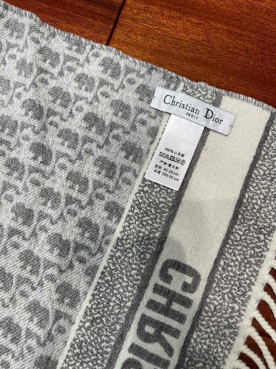 палантин диор оригинал,шарф dior,шарф диор,палантин диор кашемир,палантин christian dior