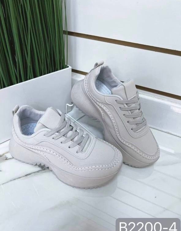 кроссовки женские,повседневные кроссовки,,бежевые кроссовки,кроссовки женские на высокой подошве