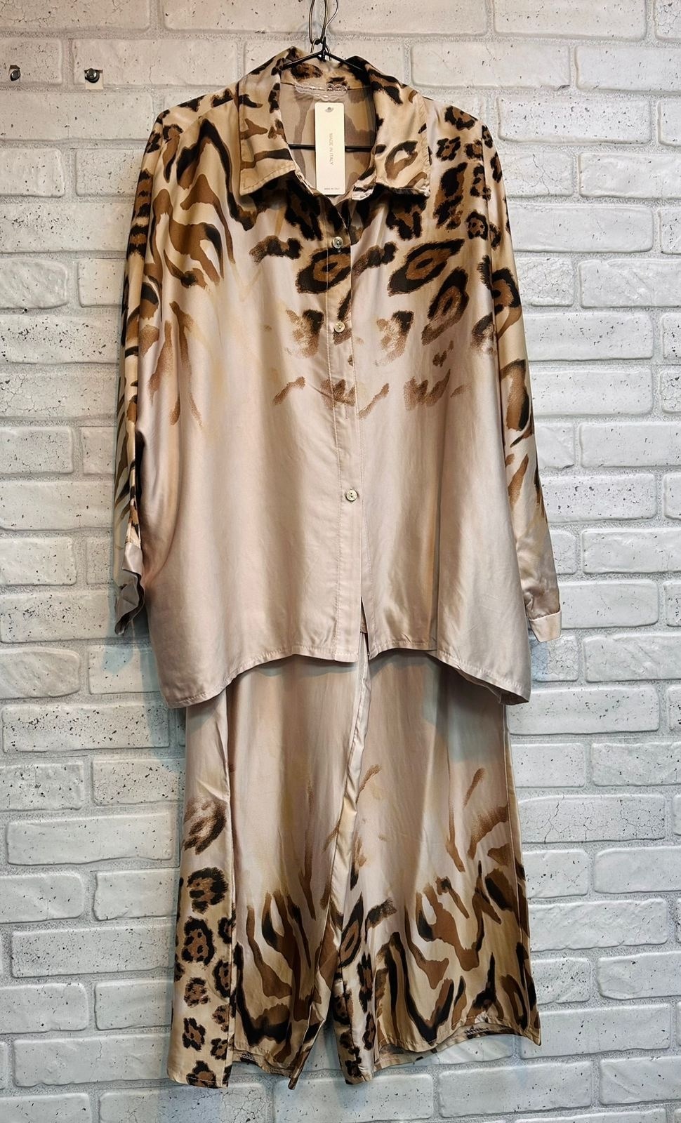 атласный костюм,модная одежда,женские костюмы,женские наряды