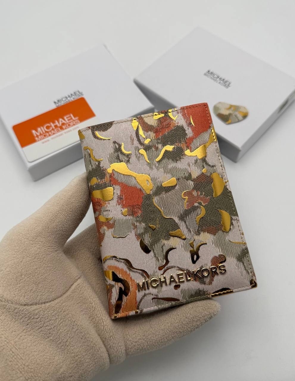 обложка для паспорта michael kors,брендовая обложка на паспорт michael kors,кошелёк michael kors,кошелек обложка на паспорт michael kors,кожаная обложка для паспорта и документов michael kors rulle