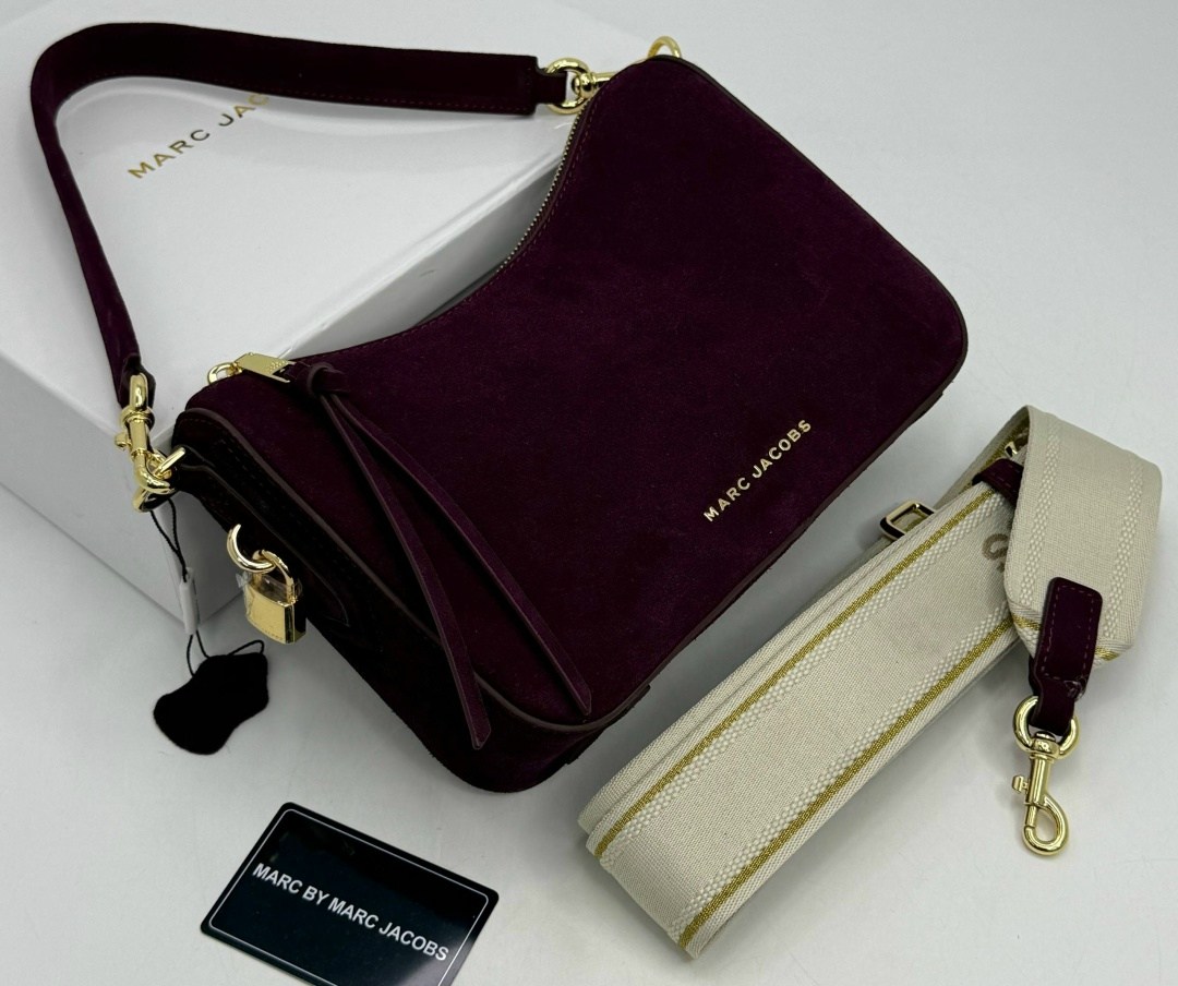сумка marc jacobs 25-16 см натуральная замша,женская сумка marc jacobs из натуральной замши,сумка marc jacobs из замши,сумка из натуральной замши marc jacobs,сумка хобо через плечо бордовая замшевая