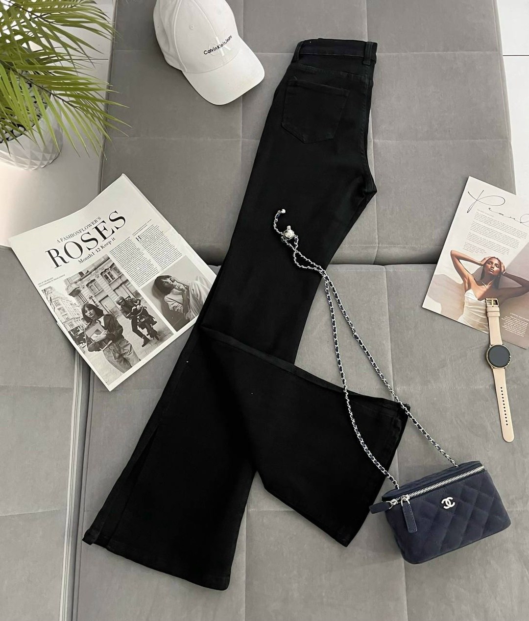 женские эластичные джинсы-клеш с завышенной талией,джинсы клеш женские,расклешенные джинсы,женские черные расклешенные джинсы с высокой талией,джинсы клеш от колена с завышенной талией