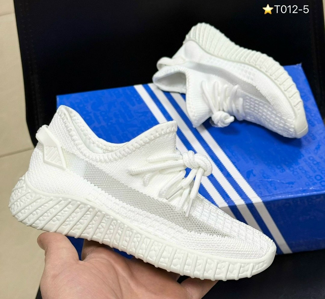 кроссовки женскиe,кроссовки изики,кроссовки изики женские,кроссовки,белые кроссовки