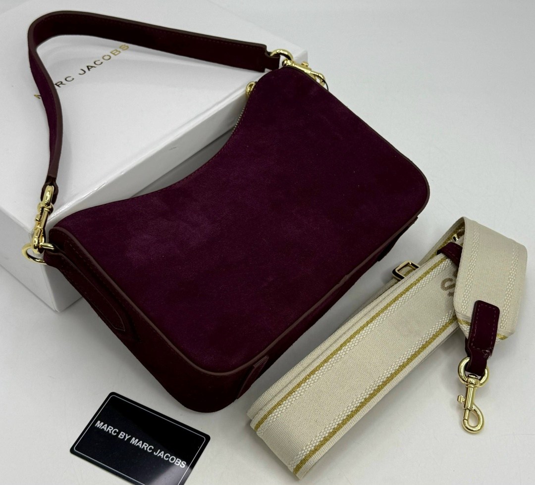 сумка marc jacobs 25-16 см натуральная замша,женская сумка marc jacobs из натуральной замши,сумка marc jacobs из замши,сумка из натуральной замши marc jacobs,сумка хобо через плечо бордовая замшевая