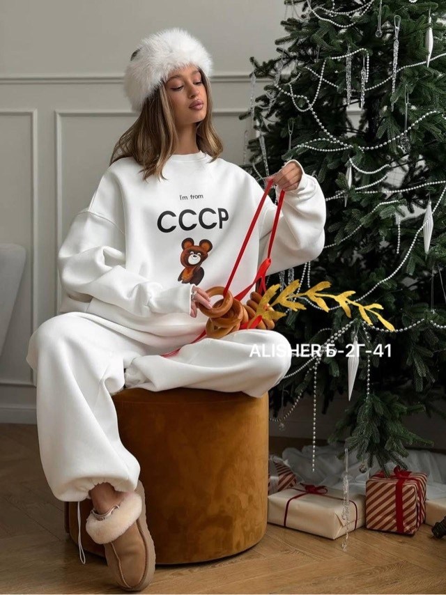 свитшот оверсайз бордовый с принтом old money assertive,женский свитшот оверсайз,свитшот оверсайз красный с принтом old money assertive,свитшот женский,cвитшот оверсайз