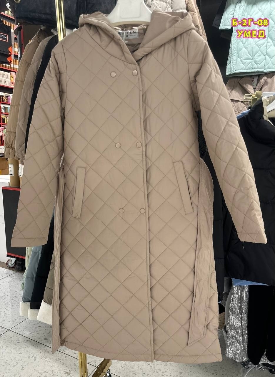 женское стеганое пальто с капюшоном,пальто стеганое демисезонное с капюшоном,стеганое пальто с капюшоном,женская демисезонная куртка,куртка женская
