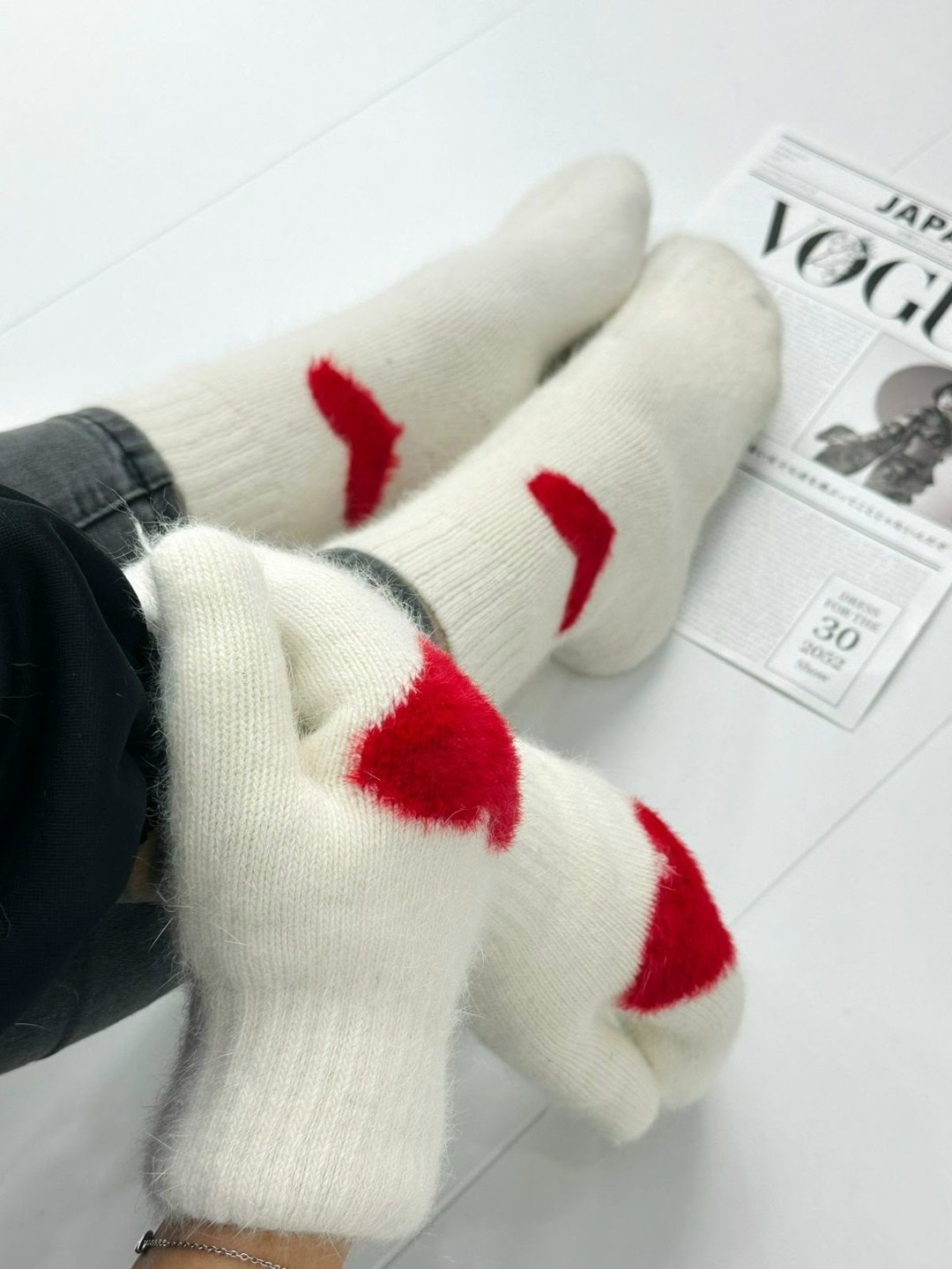 комплект варежки и носки мир шерсти,комплект подарочный варежки носки зимние колорит эль,подарочный комплект носки и варежки claradi,комплект варежки и носки,комплект варежки и носки женский ошк52933