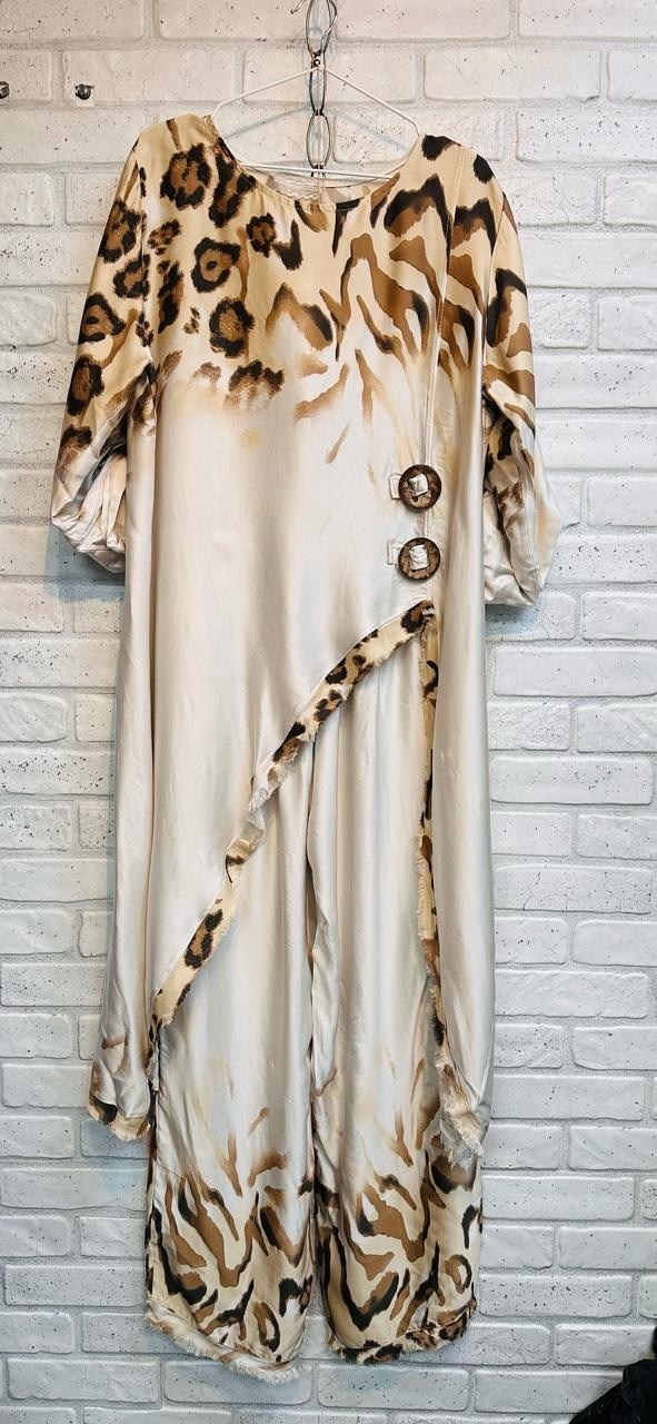 женский комплект из двух предметов с леопардовым,костюм женский,костюм для женщин,костюм италия