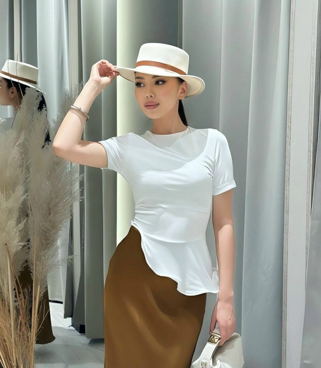 блузка с круглым вырезом,блузки женские,асимметричная рубашка,мода и стиль,блузки из атласа