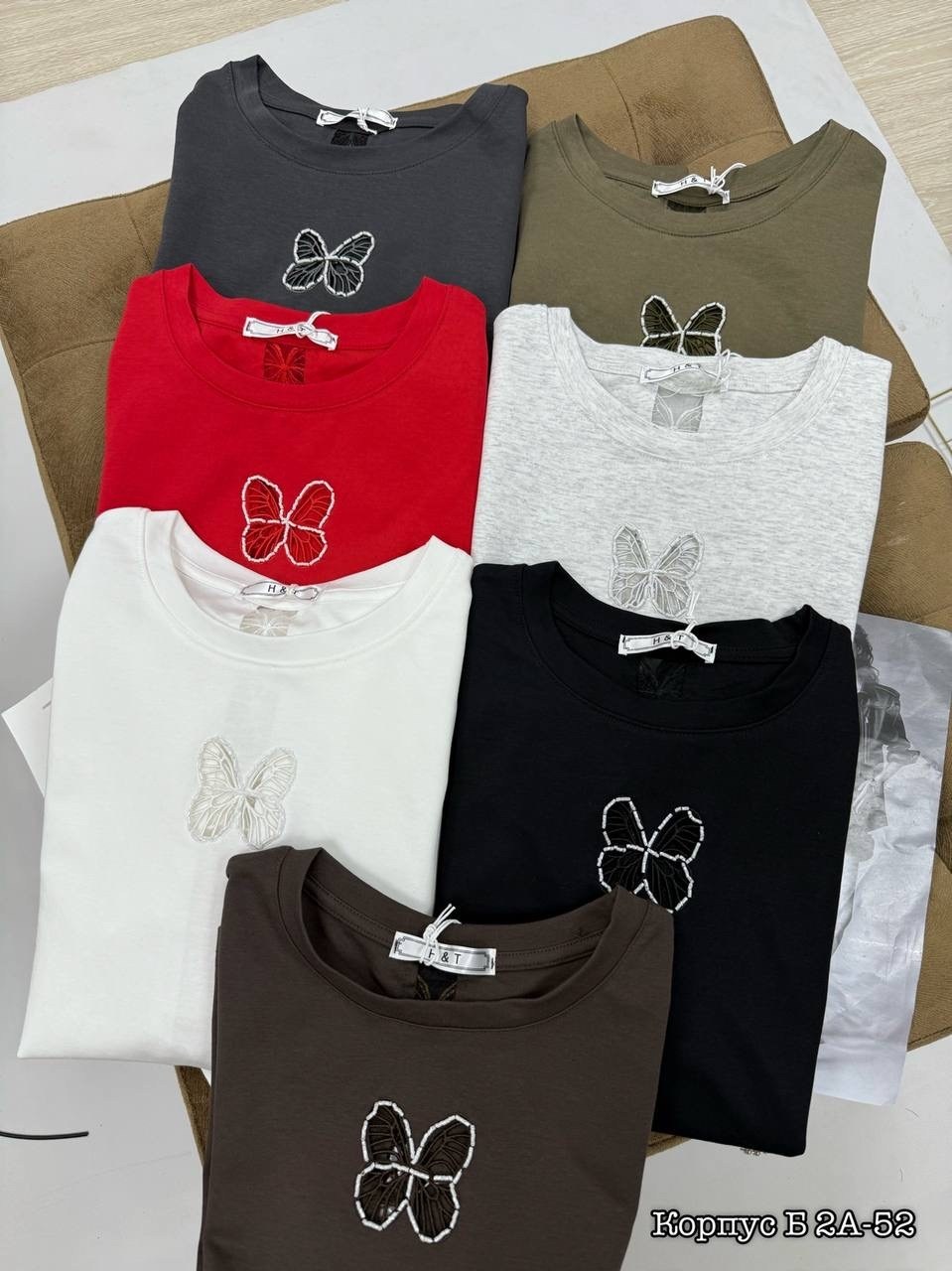 женская футболка,женская футболка белая,футболки белые,летние футболки,футболка с бабочками