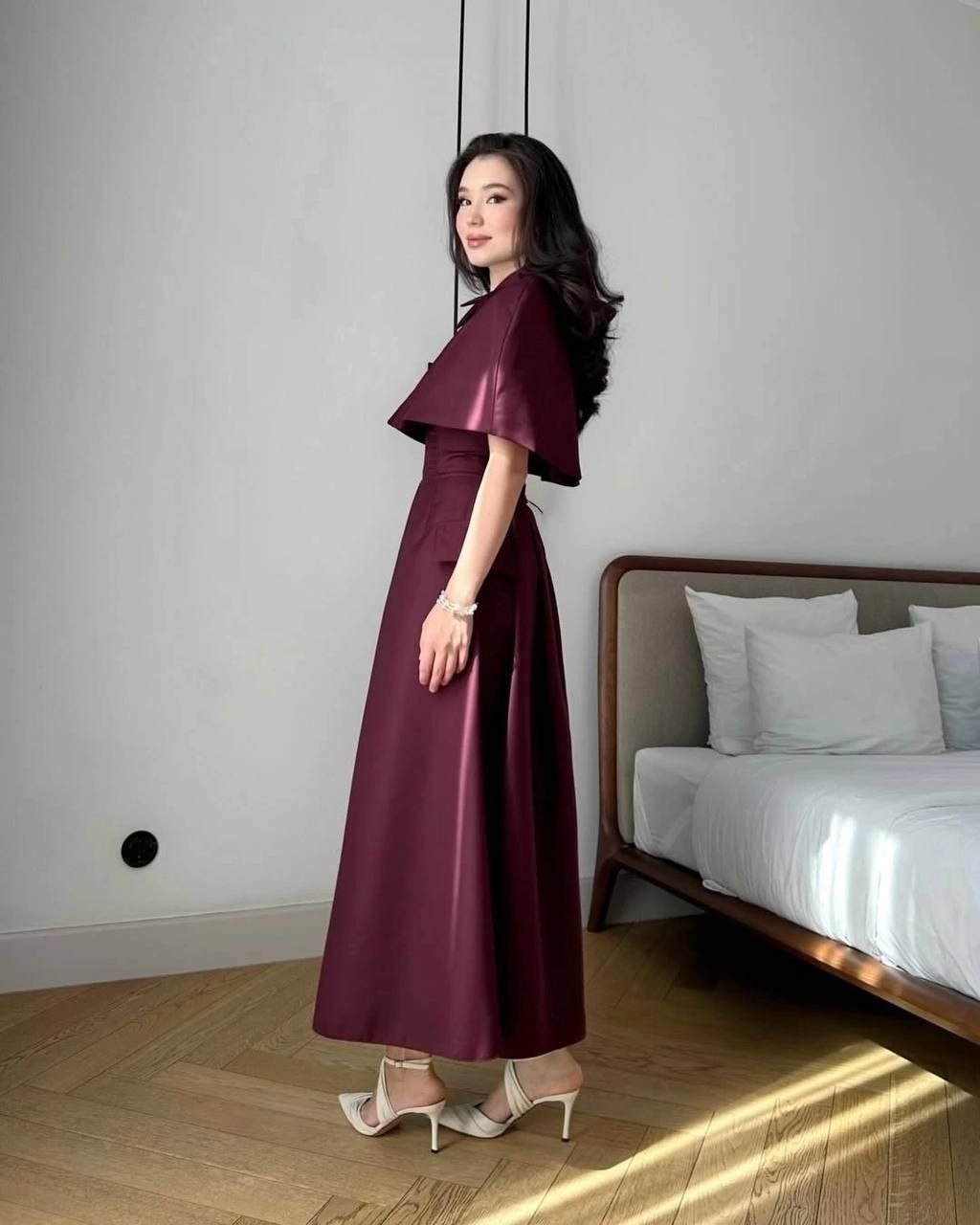 платье атласное,вечернее платье,атласные платья вечерние,платье бордовый,женское атласное вечернее платье бордовое