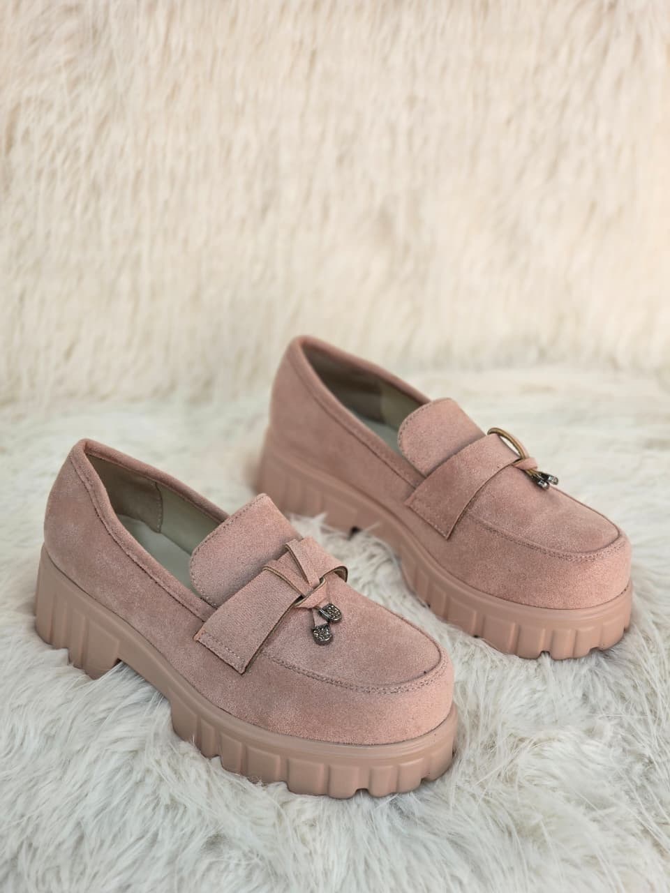 ,лоферы женские,лоферы женские бежевые,бежевые лоферы,модные лоферы