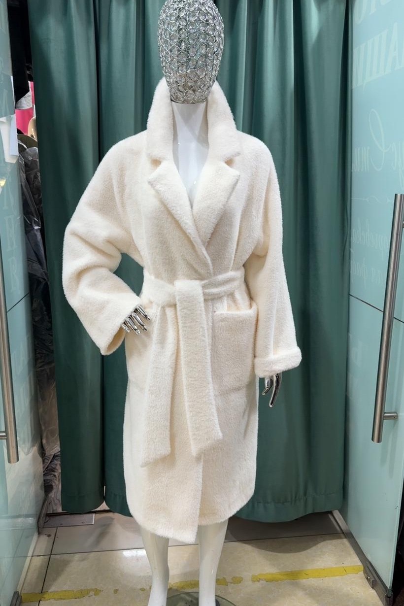 шуба из 100% шерсти свободного кроя love republic,шуба tiamo look овечка,шубка белая,белое пальто,пальто из альпаки