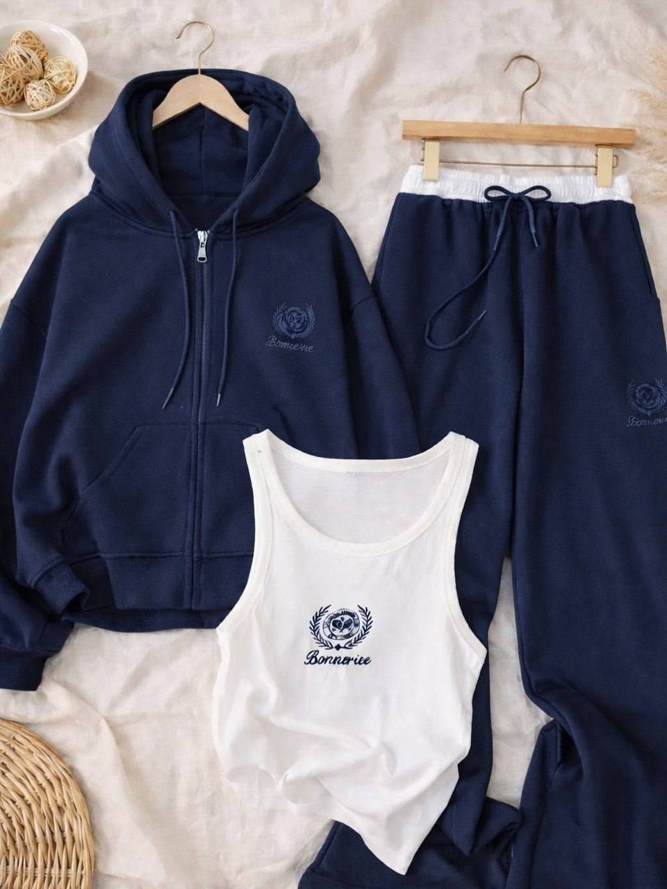 одежда толстовка,женский спортивный костюм,костюм в спортивный,костюм на флисе,красный костюм