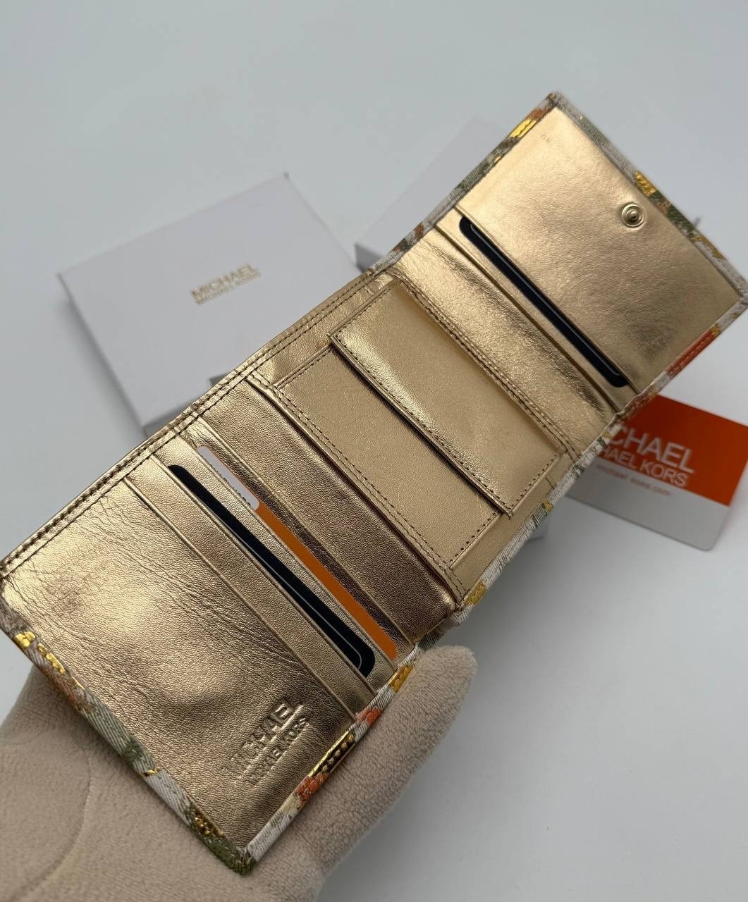 брендовый кошелек michael kors,кошелёк michael kors,обложка для паспорта michael kors,брендовая обложка на паспорт michael kors,бумажник michael kors