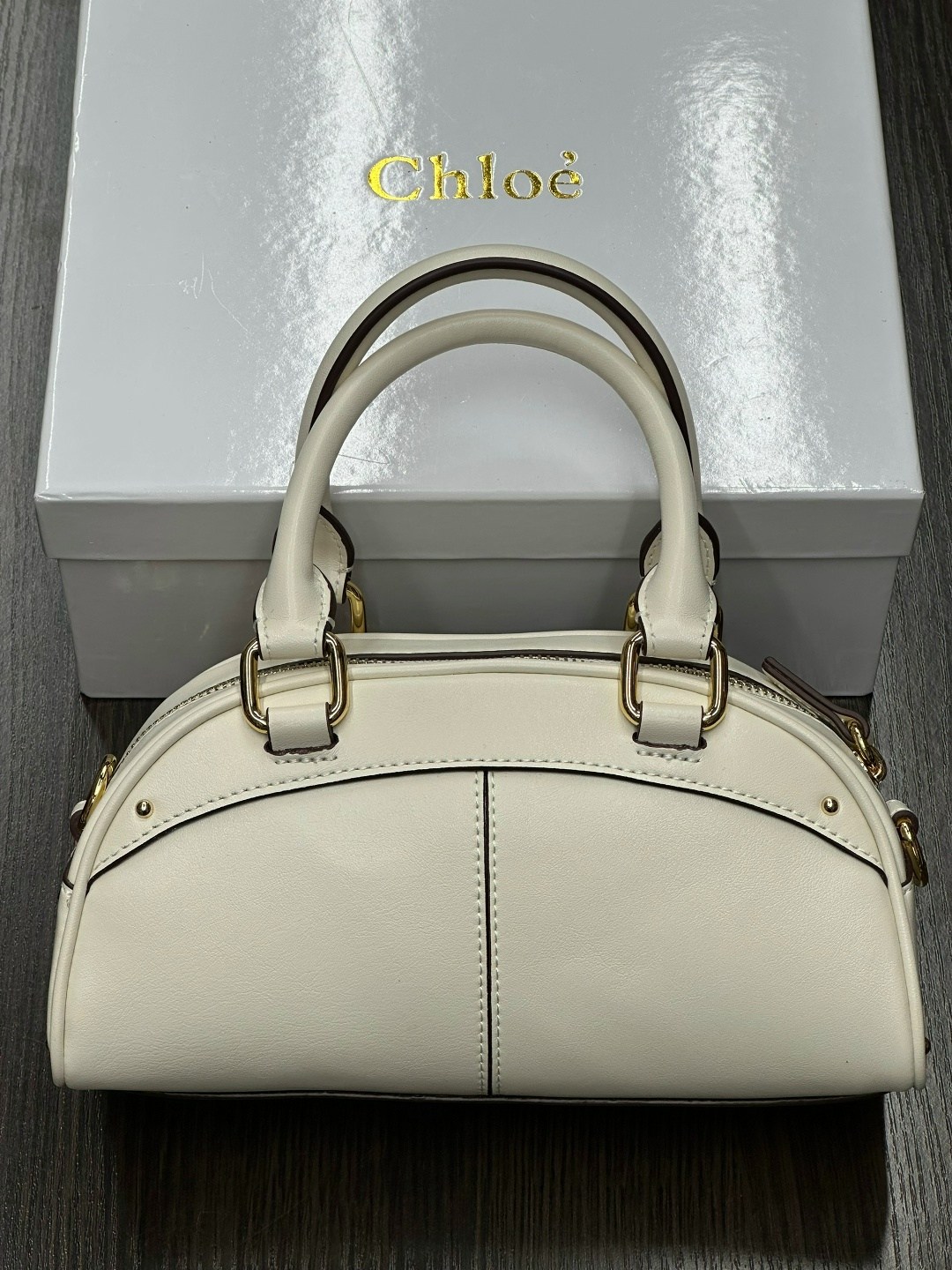 сумка miu miu,сумка,сумка miu miu коричневый,сумка женская miu miu,модная сумка