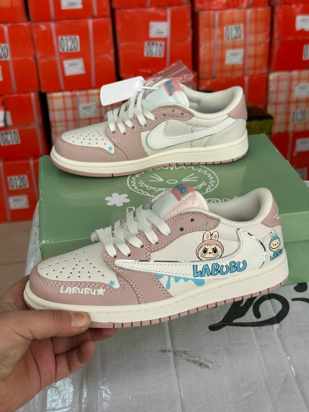 кроссовки nike air jordan 1 low x travis scott x labubu,кроссовки,nike air jordan 1 low travis scott,кроссовки женскиe,кроссовки air