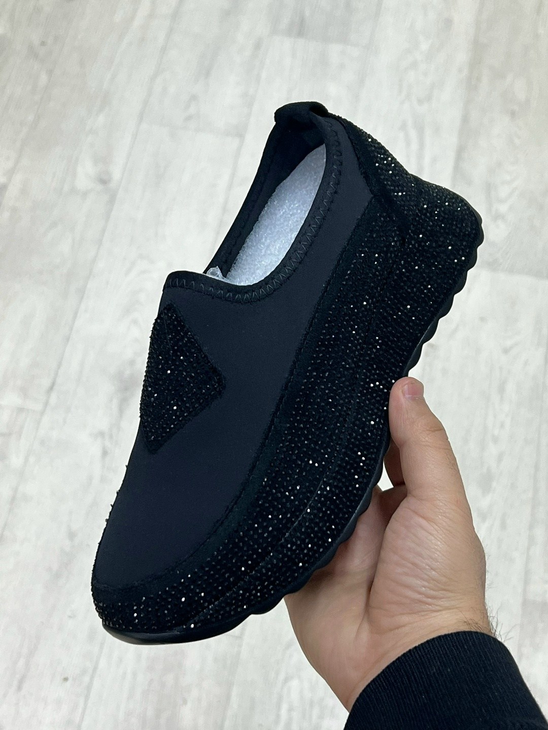 ,кроссовки женскиe, женская кроссовки,кроссовки изи,кроссовки изи женские