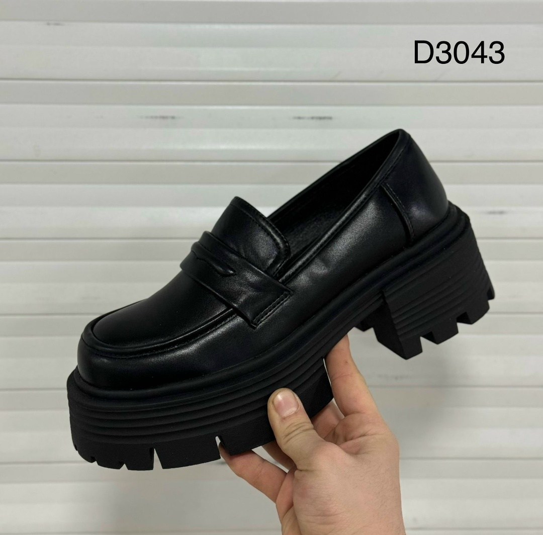 ,женские лоферы, женская,модные лоферы,лоферы renzoni