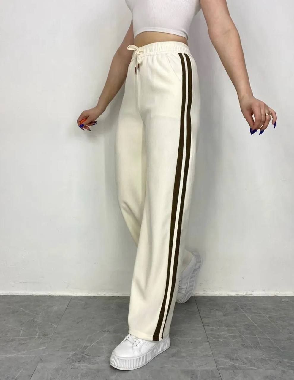 брюки вельветовые палаццо с лампасами hoanglam_shop,брюки спортивные,брюки спортивные вельветовые палаццо с лампасами,брюки спортивные женские,брюки спортивные вельветовые палаццо с лампасами anhthu b