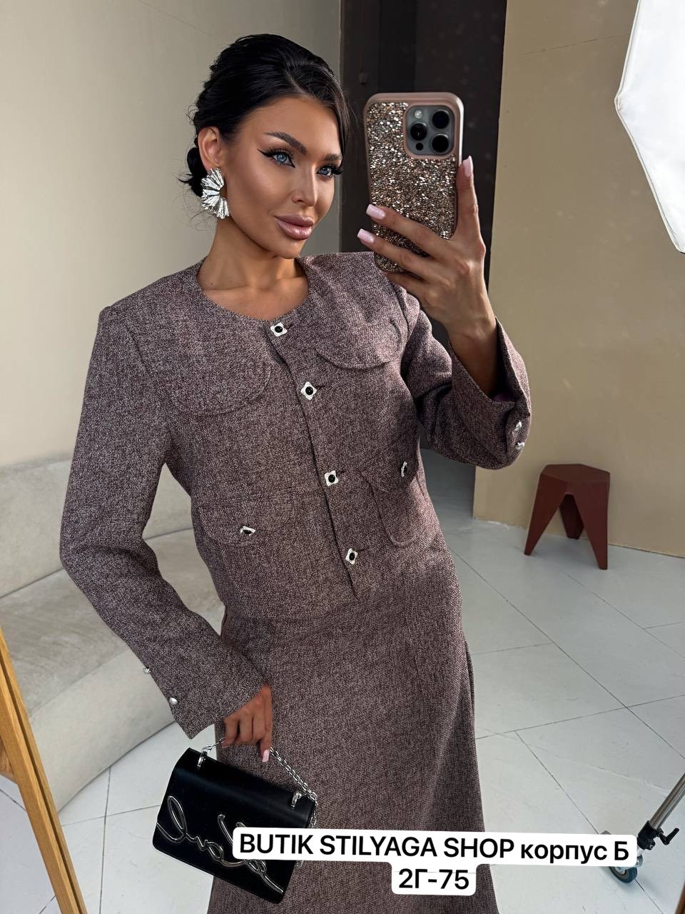 твидовый костюм с юбкой,женский твидовый костюм из двух предметов,твидовый женский костюм из пиджака и юбки,костюм с юбкой,женский костюм с юбкой