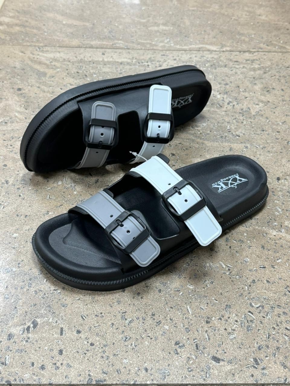,мужские шлепанцы,модные шлепанцы,сандалии мужские,шлепанцы с пряжкой