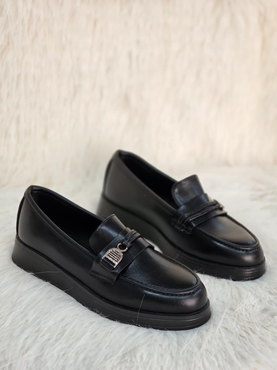 ,женские лоферы,слипоны женские,мокасины женские,белые лоферы