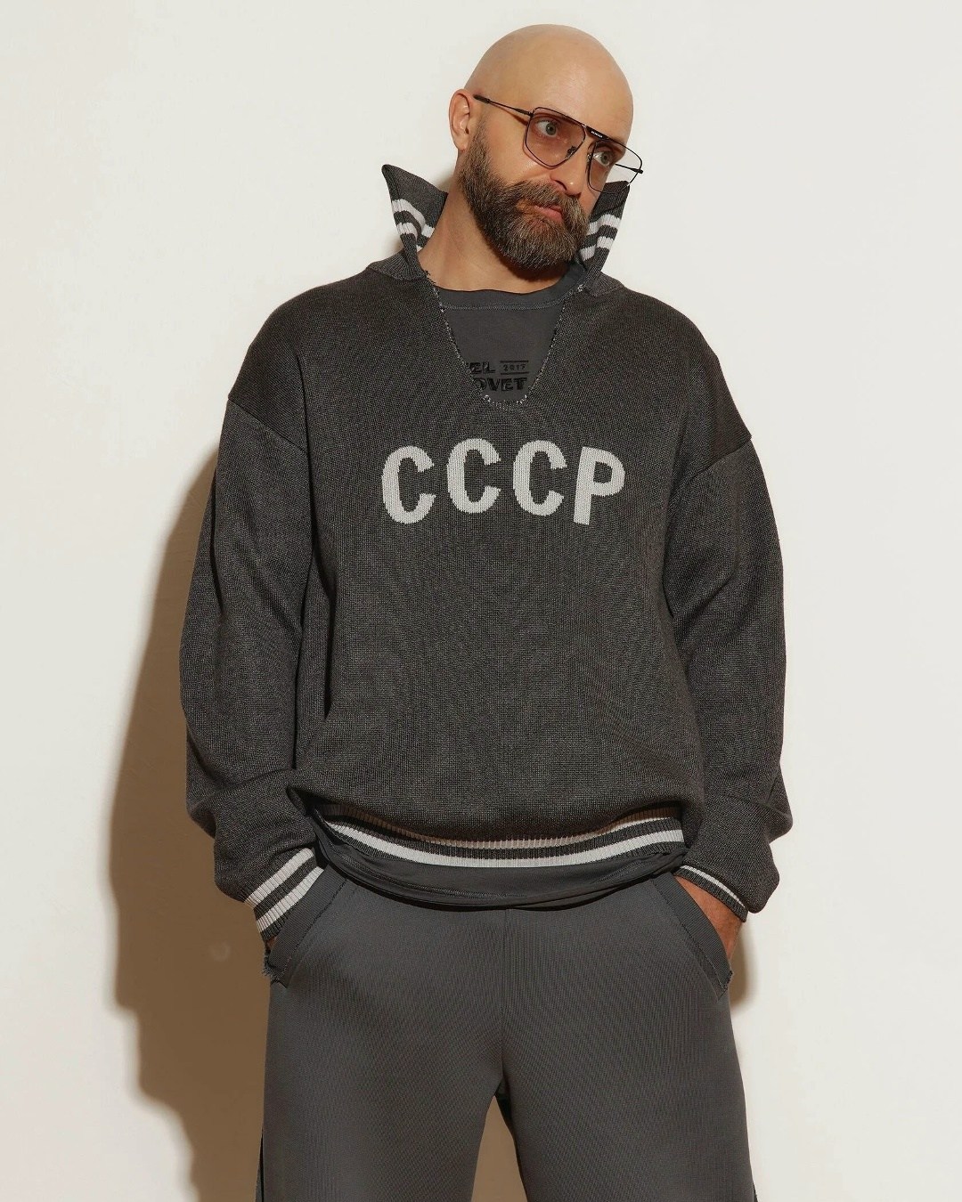 свитер оверсайз sel sovet удлиненная с надписью ссср,свитер ссср мужской,свитер челябинского бренда,свитер "ссср",свитер-легенда ссср