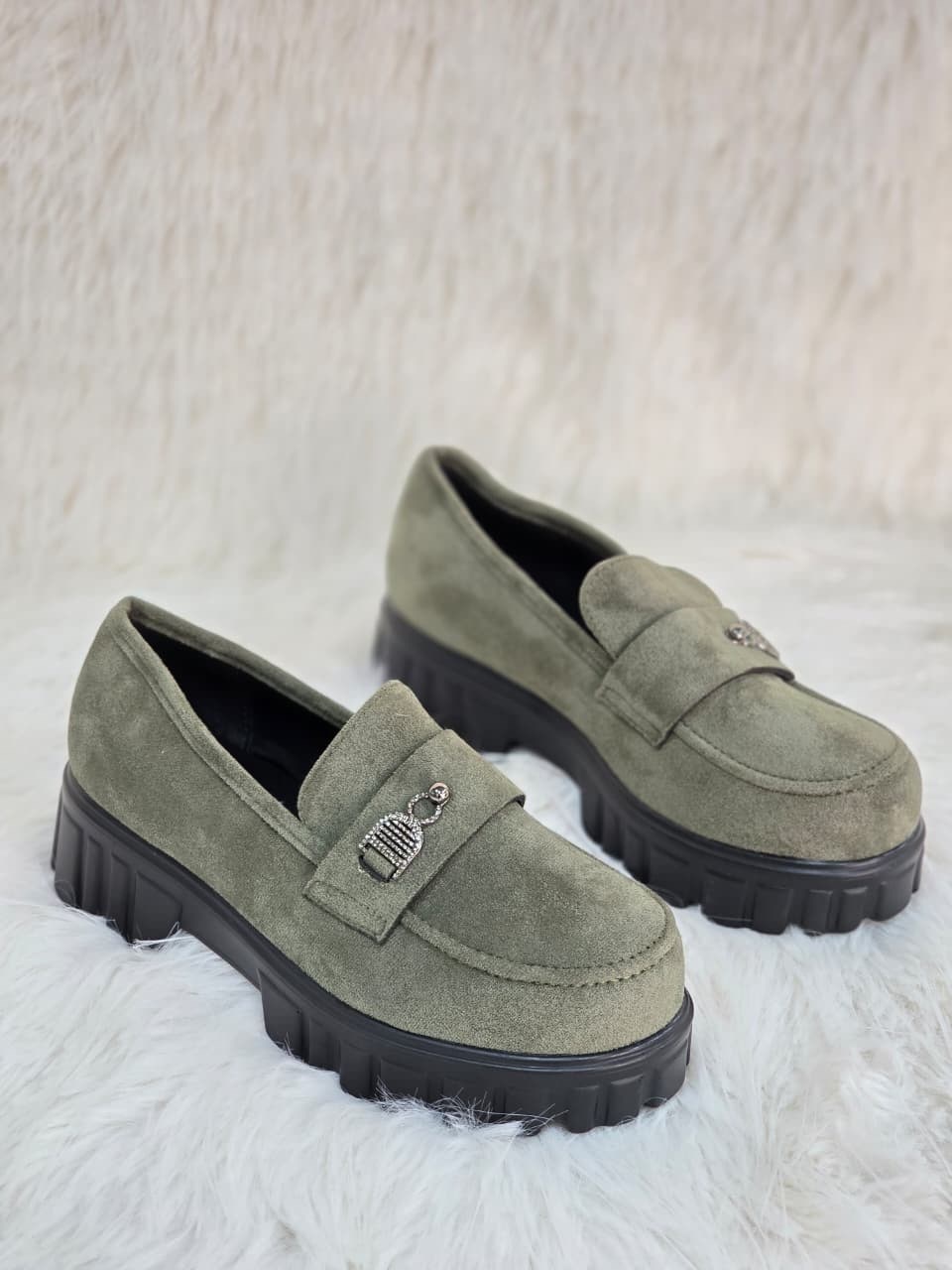 ,лоферы женские,лоферы женские бежевые,бежевые лоферы,модные лоферы