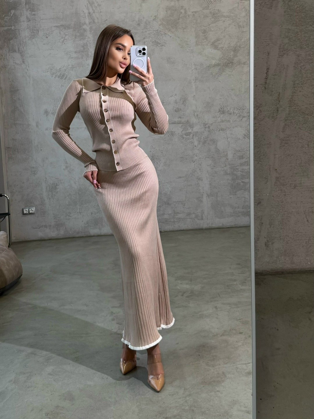 трикотажные костюмы,женские костюмы с юбкой,костюм с юбкой,трикотажный костюм женский,вязаный костюм с юбкой