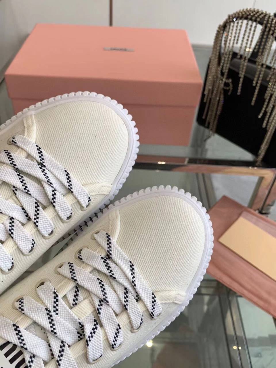 женские кроссовки miu miu,,кеды miu miu женские,кроссовки miu miu,женские кроссовки miu miu дизайнерские модные