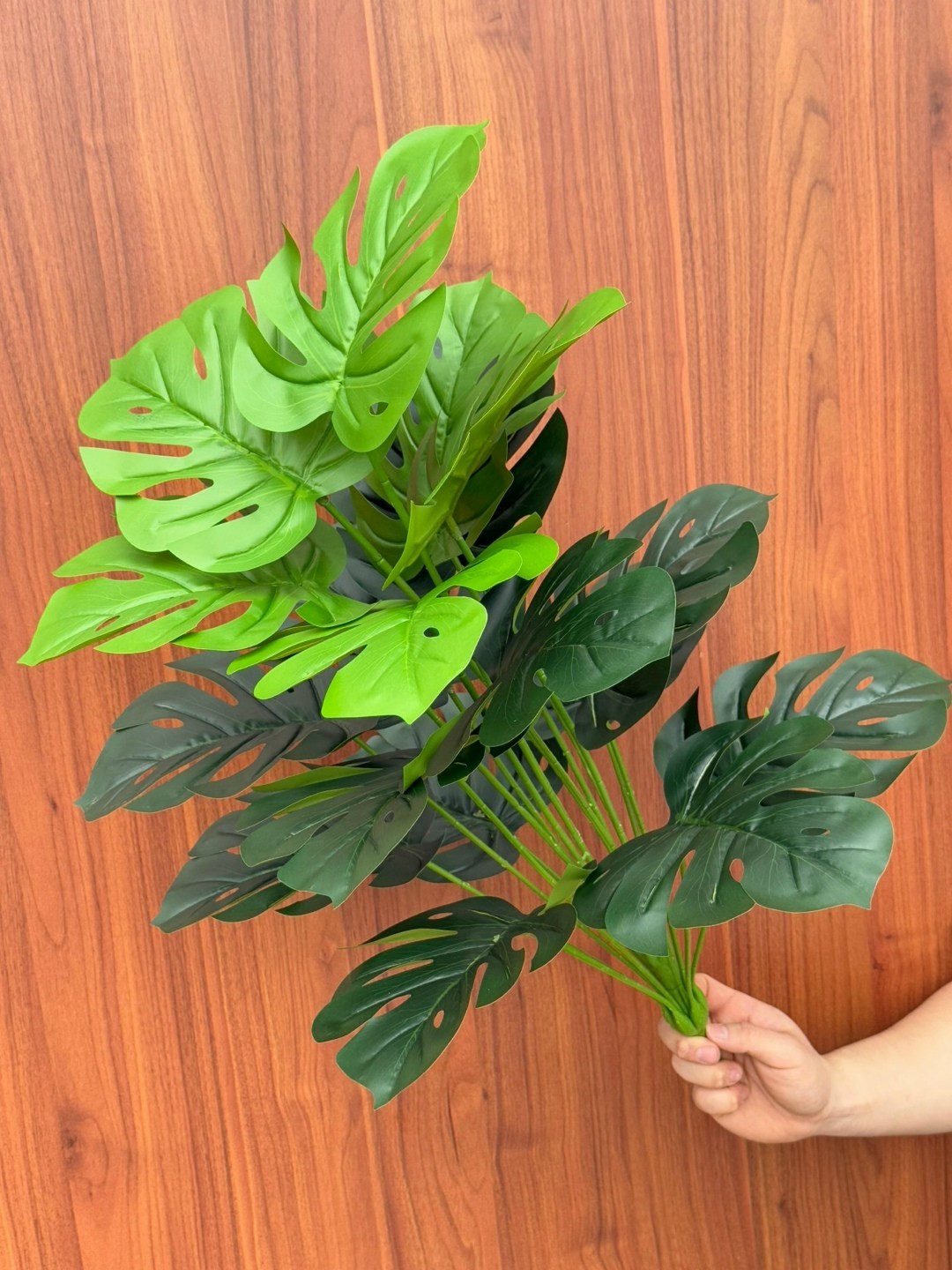 монстера искусственная,искусственное растение монстера,монстера растение,искусственная растения,монстера декоративная