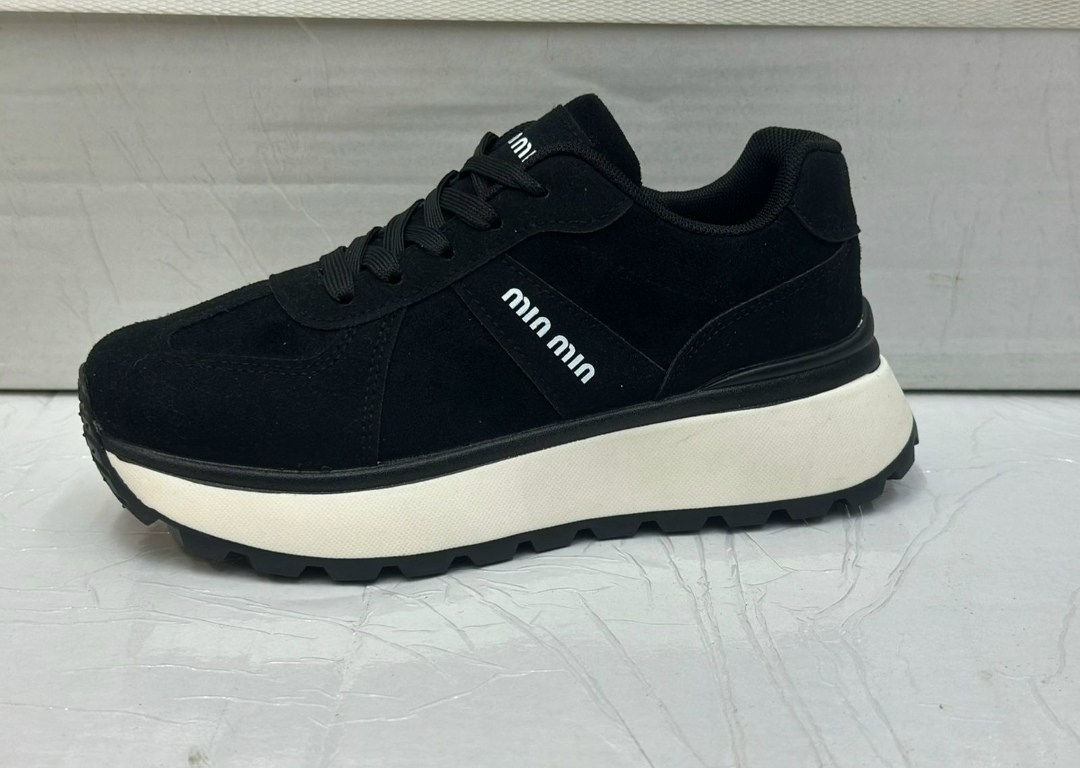 женские кроссовки,,кроссовки женские модные,стильные кроссовки, кроссовки