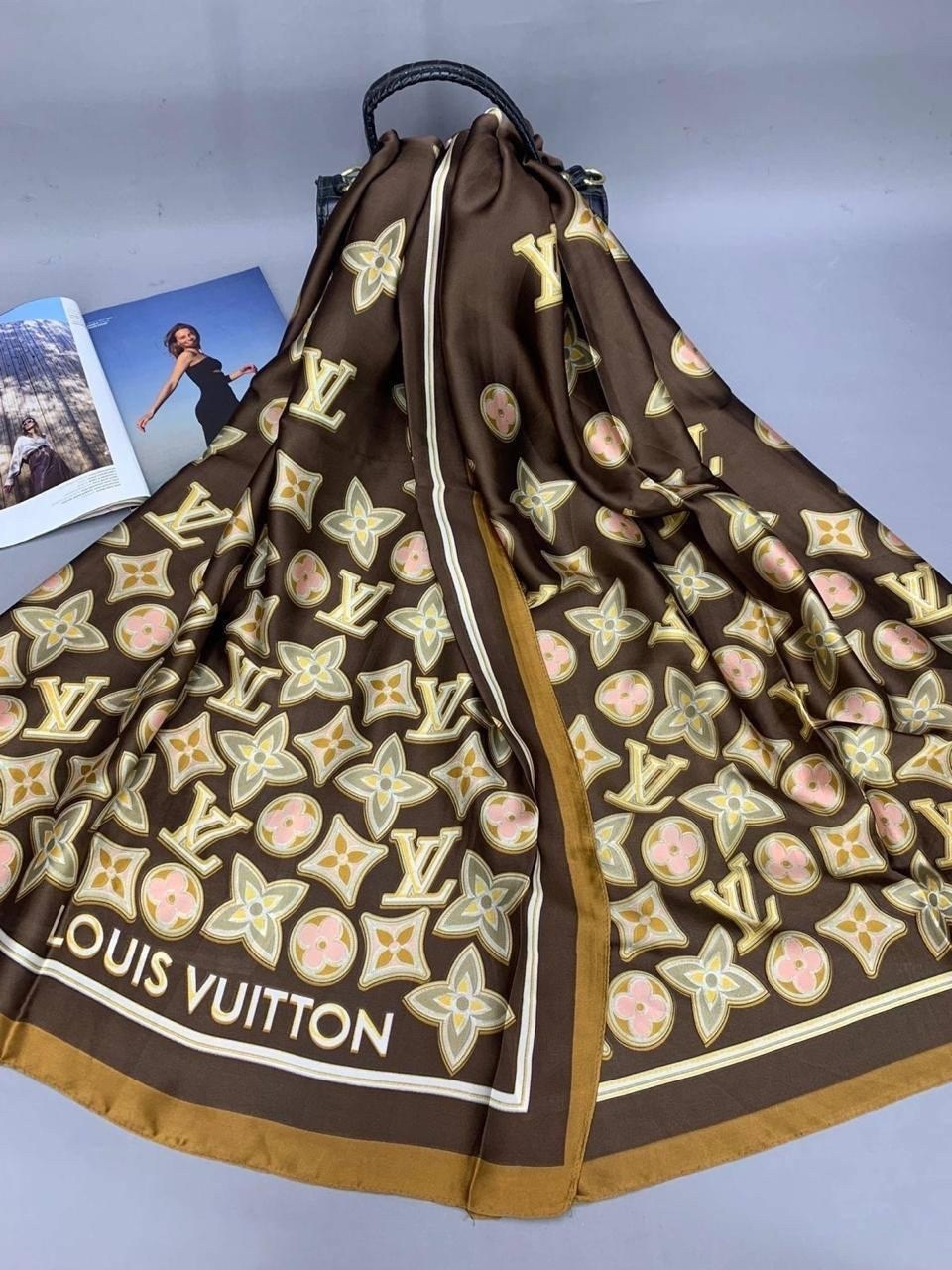 брендовый палантин,палантин брендовый тонкий,шарф луи витон женский,шелковый шарф,женский шарф