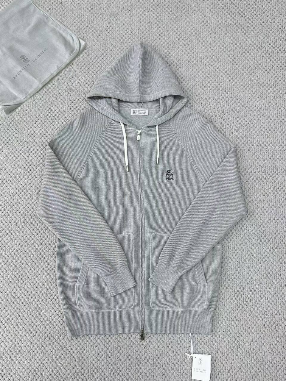 мужские спортивные костюмы,серый костюм,мужская мода,костюм,толстовка