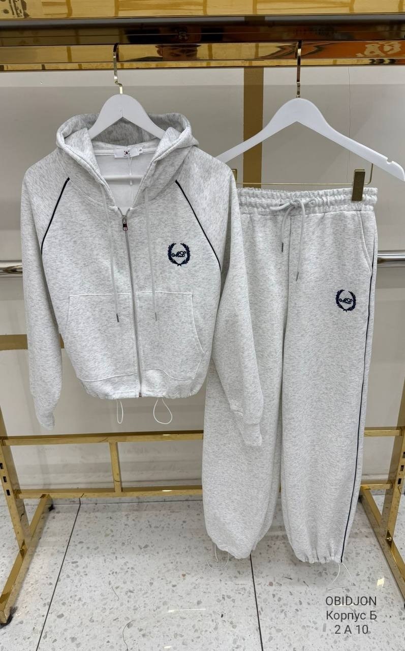 костюм спортивный женский,loro piana женский красный костюм,спортивный костюм,спортивный костюм спортивные костюмы,костюмы женские