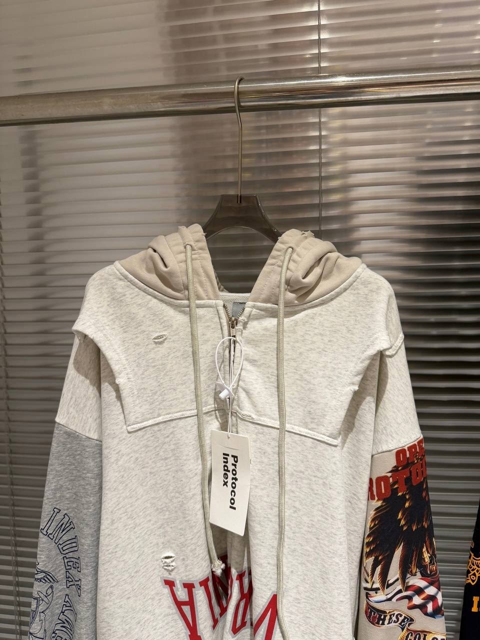 txt beomgyu,sungchan,gray hoodie,a hoodie,jung sungchan