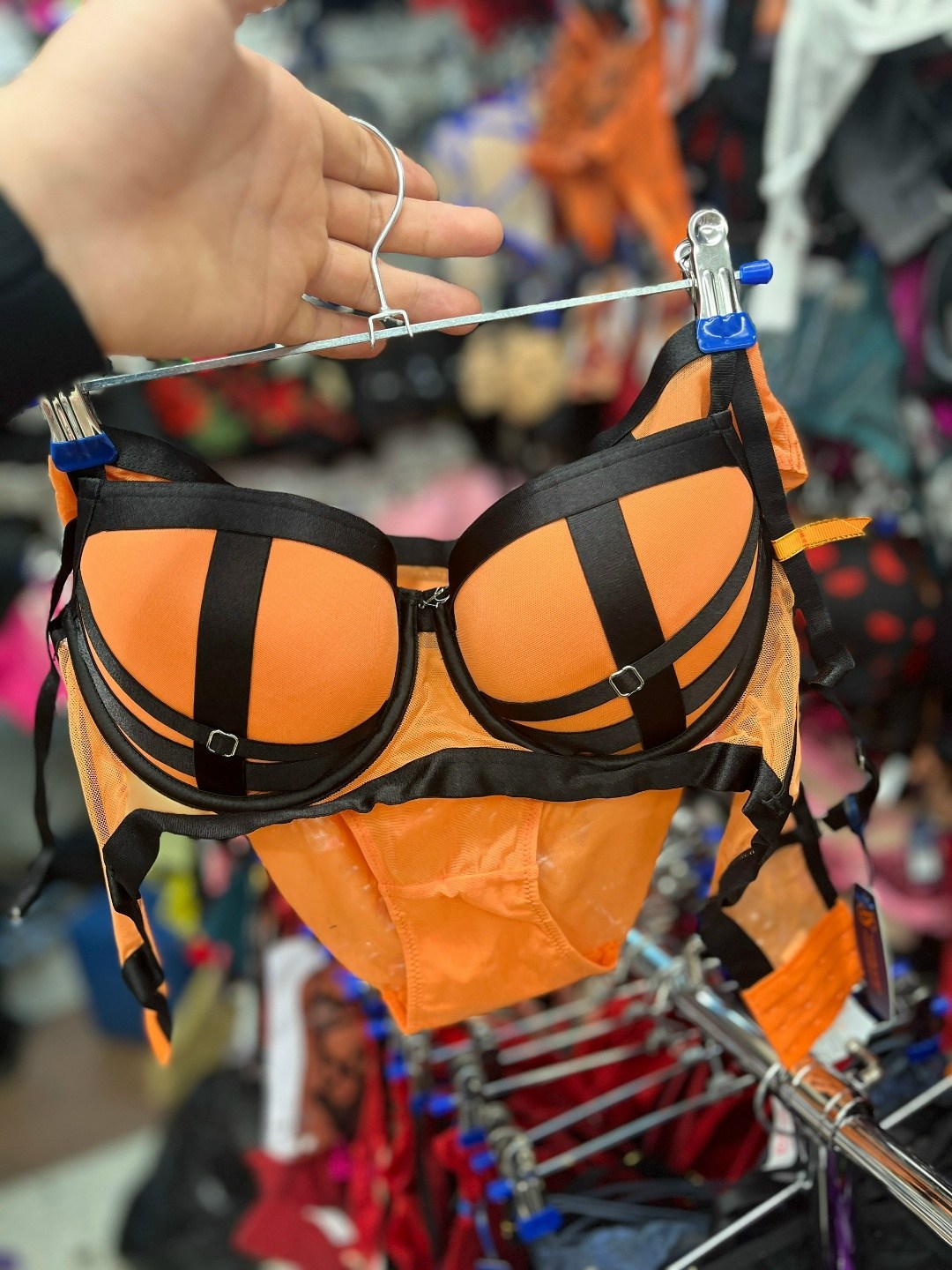 комплект нижнее белье,купальные костюмы,купальник женские,комплект женского нижнего белья,купальники модные