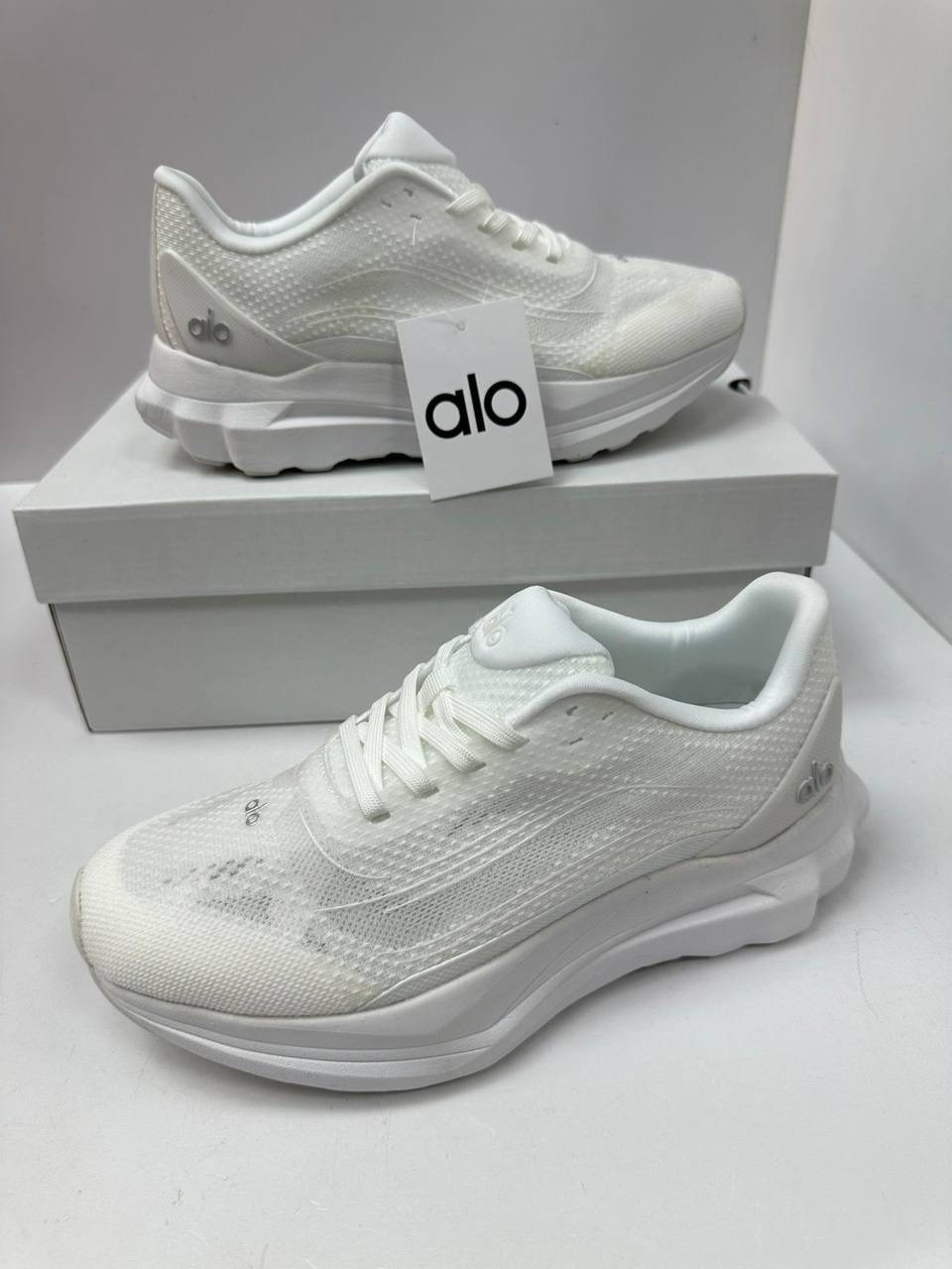 кроссовки alo,женские кроссовки,кроссовки,кроссовки для женщин,кроссовки женские брендовые